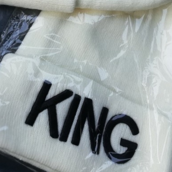 Winter "King" Hat - Picture 3 of 3